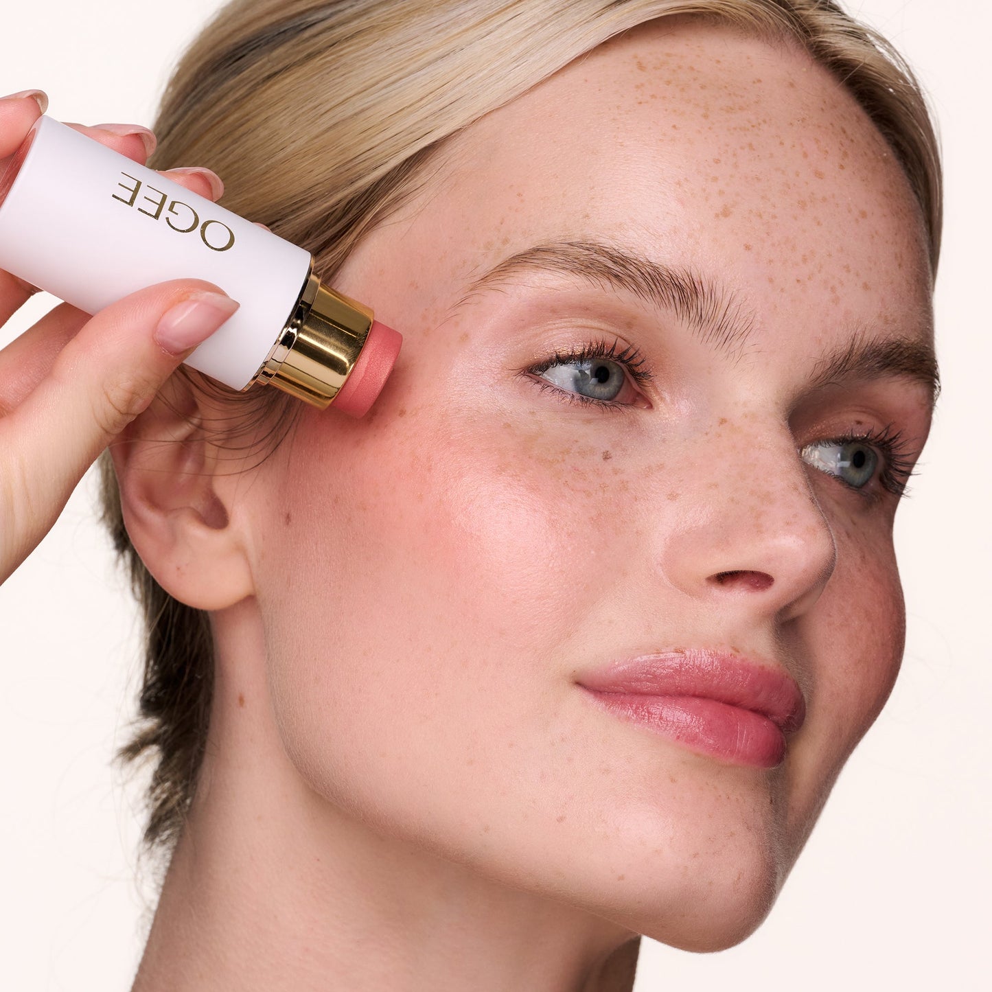 Sculpted Face Stick
