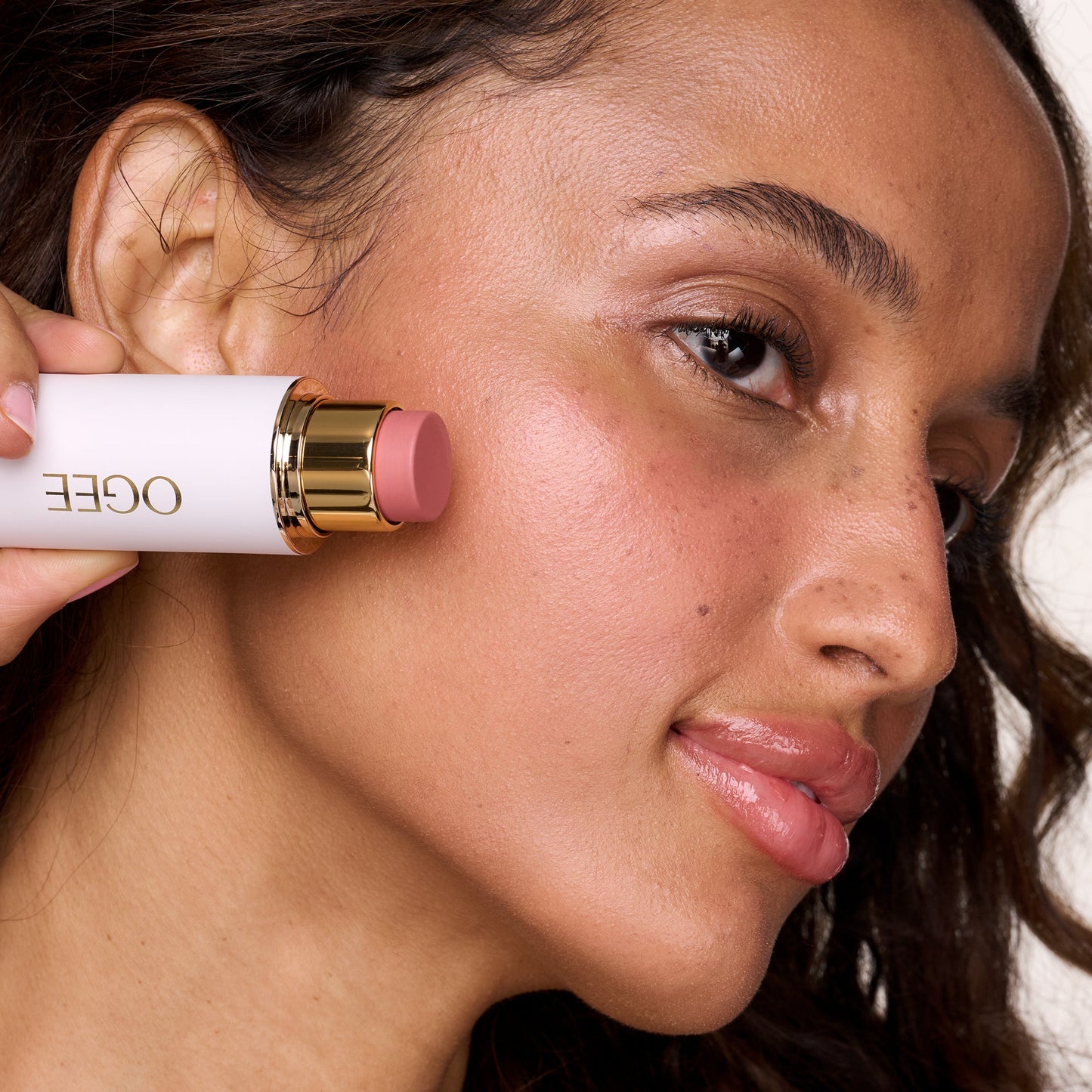 Sculpted Face Stick