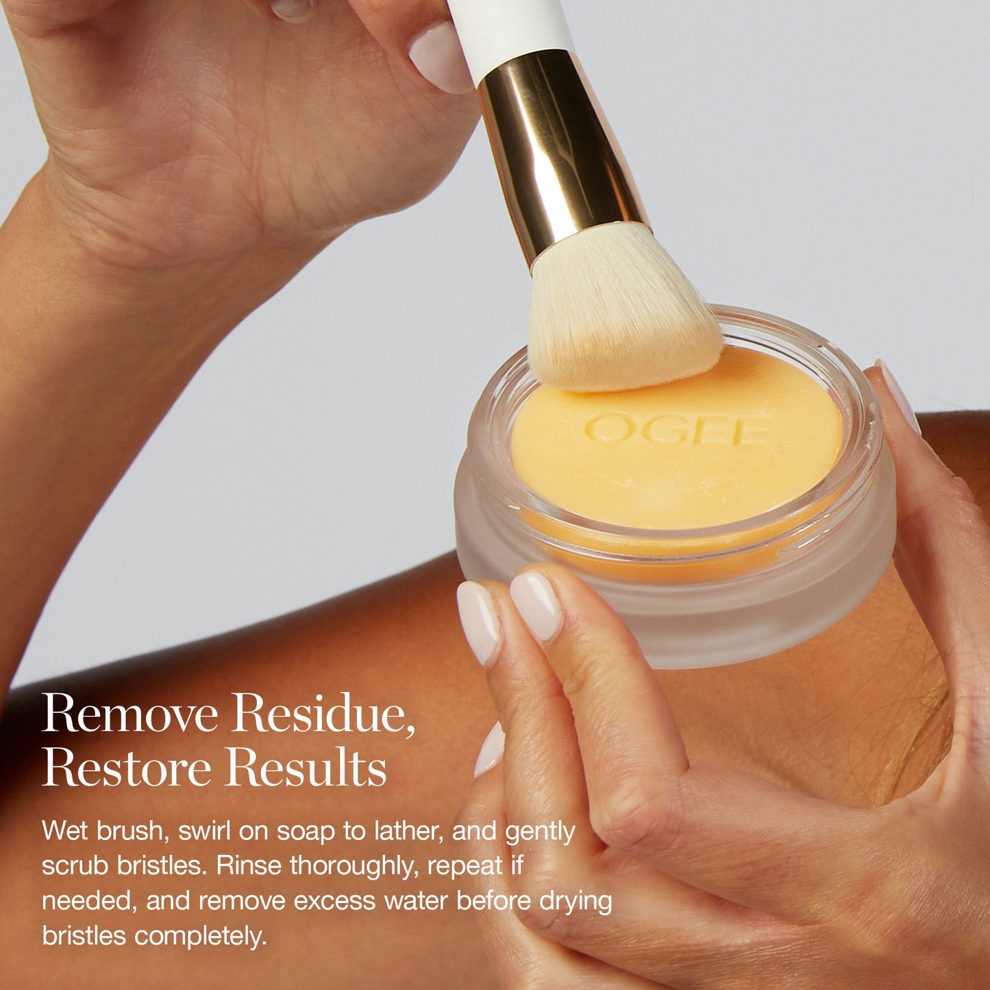 The Brush Cleanser